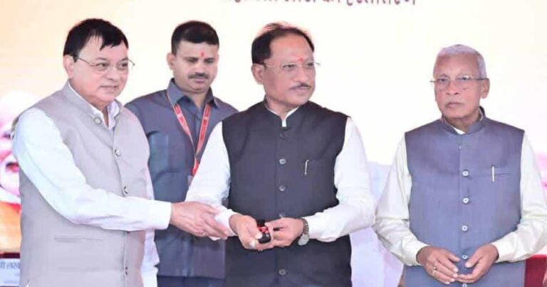 रायपुर : निर्माण श्रमिकों के जीवन में खुशहाली ला रहीं सन्निर्माण कर्मकार मंडल की जनकल्याणकारी योजनाएं